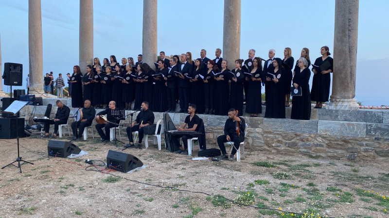Antakya Defne Barış Korosu’ndan muhteşem konser