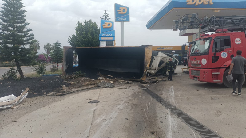 Havalimanı kavşağında katliam gibi kaza
