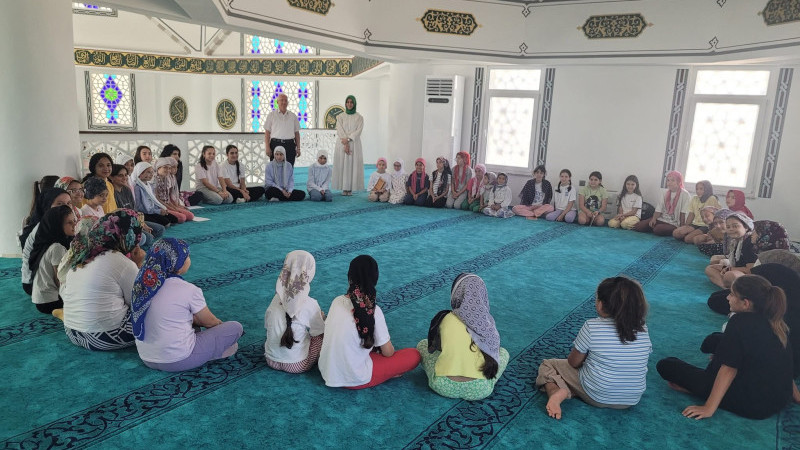 Camiler çocuklarla şenlendi
