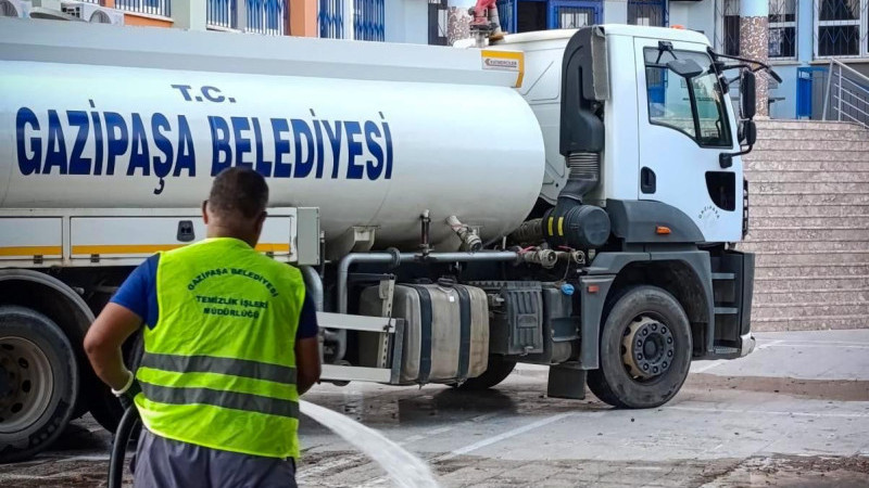 Okullar pırıl pırıl 