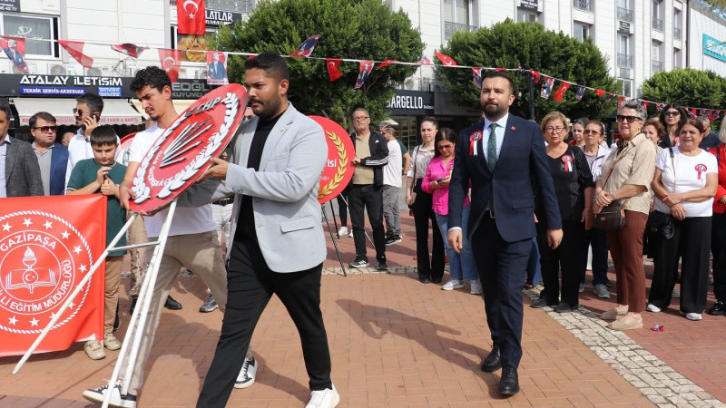 CHP’DEN ALTERNATİF TÖREN