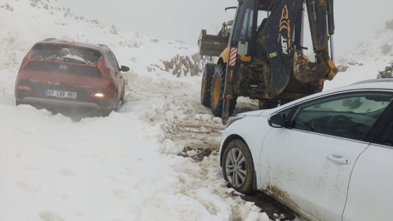 GAZİPAŞA’DA KAR MESAİSİ